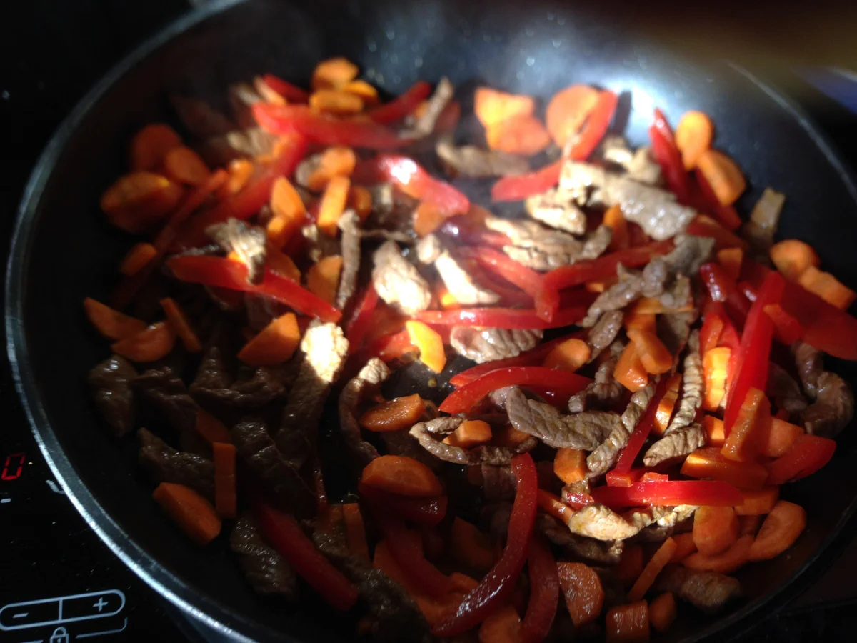 Ingwerfleisch scharf - aus WOK oder Pfanne - Rezept - Bild Nr. 5132