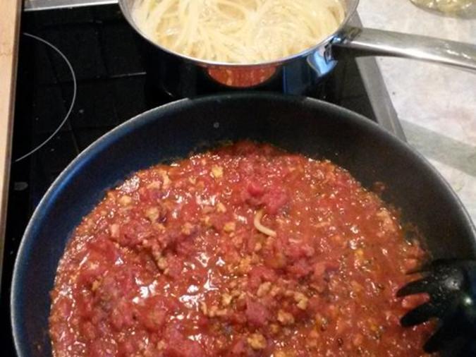 Vegetarische Bolognese - schnell &amp; einfach - von Binesumm84