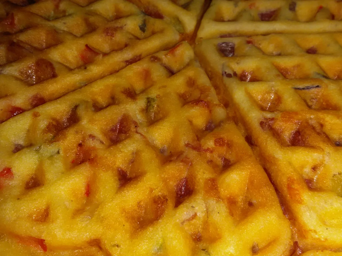 Pizzawaffeln mit Salami - Rezept - Bild Nr. 5230