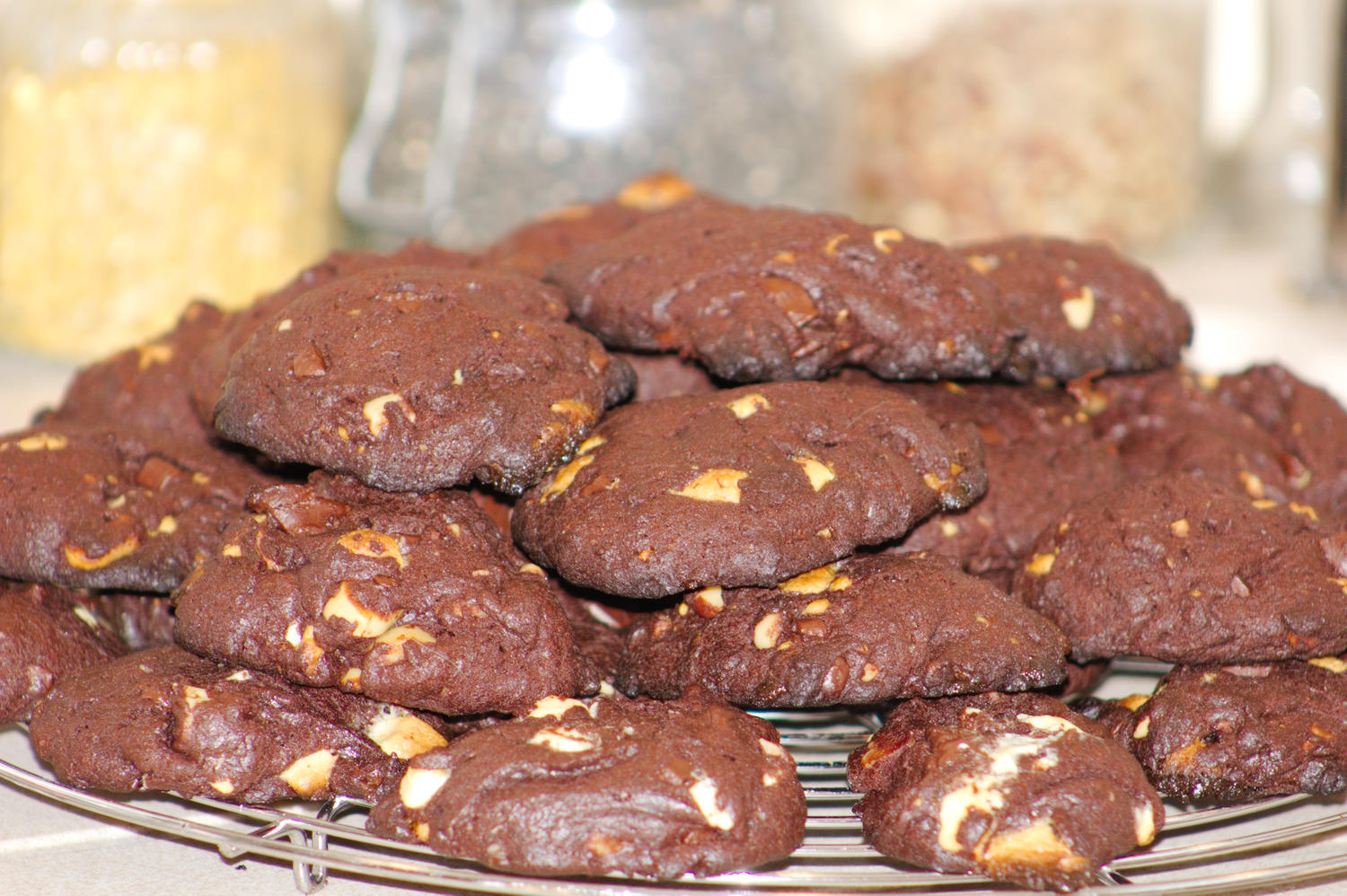 Schokoladen-Nuss-Cookies - Rezept mit Bild