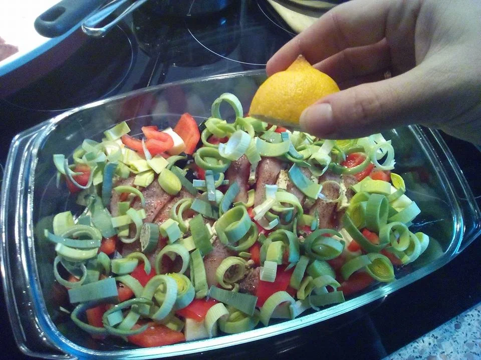 Rezept: Kräuterbutterhähnchen mit Gemüse Bild Nr. 5238 Kräuterbutterhähnchen mit Gemüse - Rezept - Bild Nr. 5238