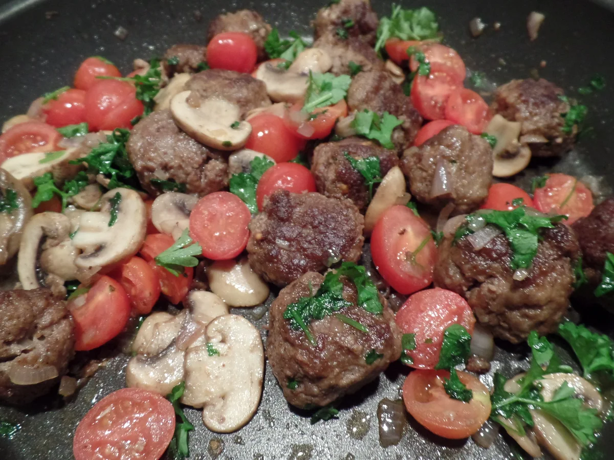 Gratin mit Hackbällchen - Rezept - Bild Nr. 5235