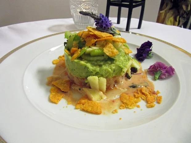 Rezept: Guacamole -Türmchen mit Garnelen Guacamole -Türmchen mit Garnelen - Rezept