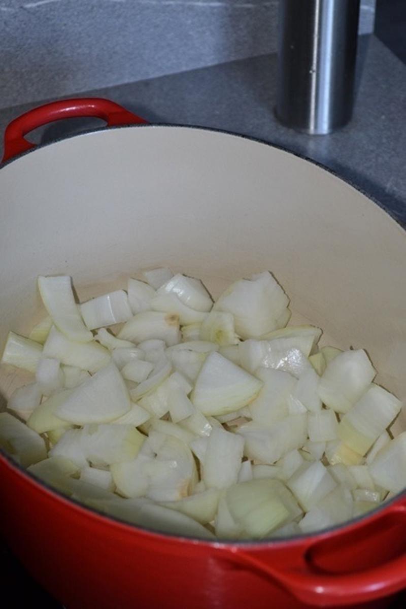 Bilder für Geflügel / Pute = Putenunterschenkel mit Rotkohl und Knödeln à la Biggi - Rezept