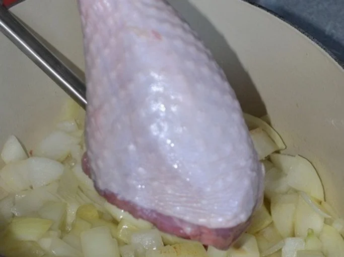 Puten Unterschenkel mit Rotkohl und Knödeln à la Biggi - Rezept - Bild Nr. 5243