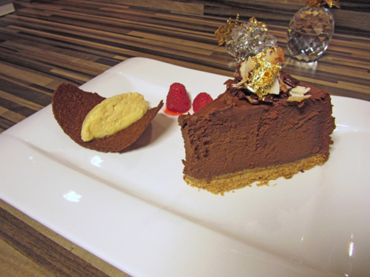 Schokoladen Cheesecake mit Krokant und Passionsfrucht - Rezept - Bild Nr. 5274