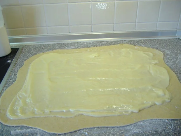 Rezept: Hefe-Apfel-Schnecke Bild Nr. 6 Hefe-Apfel-Schnecke - Rezept - Bild Nr. 6