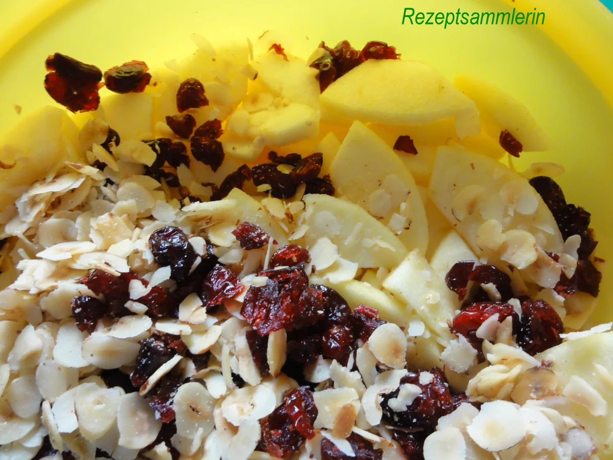 Rezept: Hefe-Apfel-Schnecke Bild Nr. 12 Hefe-Apfel-Schnecke - Rezept - Bild Nr. 12