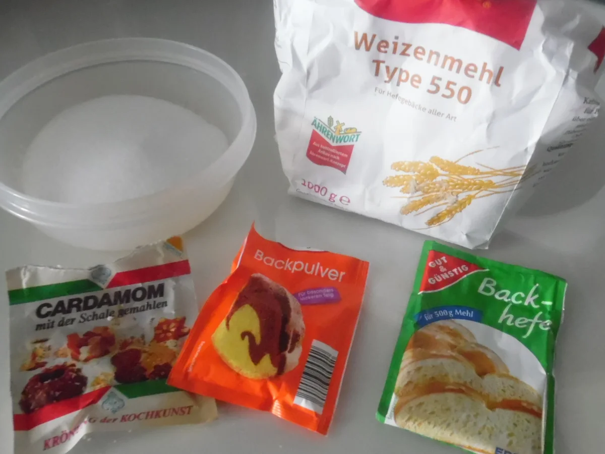 Skoleboller (Norwegische Pudding-Teilchen) - Rezept - Bild Nr. 15