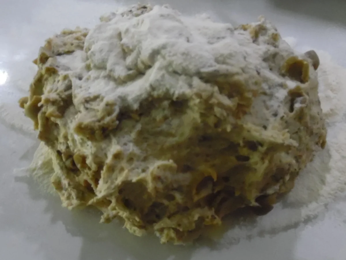 Focaccia mit Kräutern und Oliven - Rezept - Bild Nr. 6