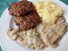 Frikadellen mit Pilzrahm - Rezept