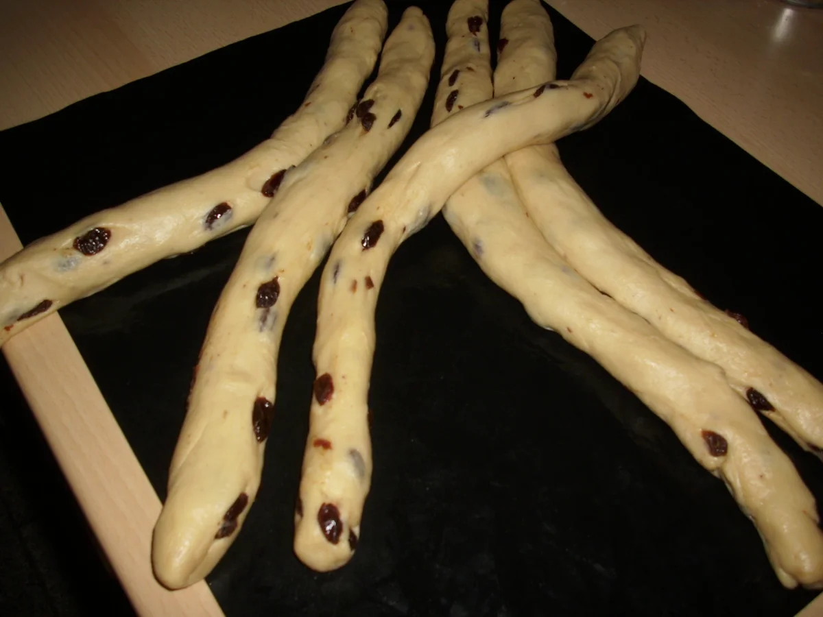 Rezept: Butter-Striezel Bild Nr. 2 Butter-Striezel - Rezept - Bild Nr. 2