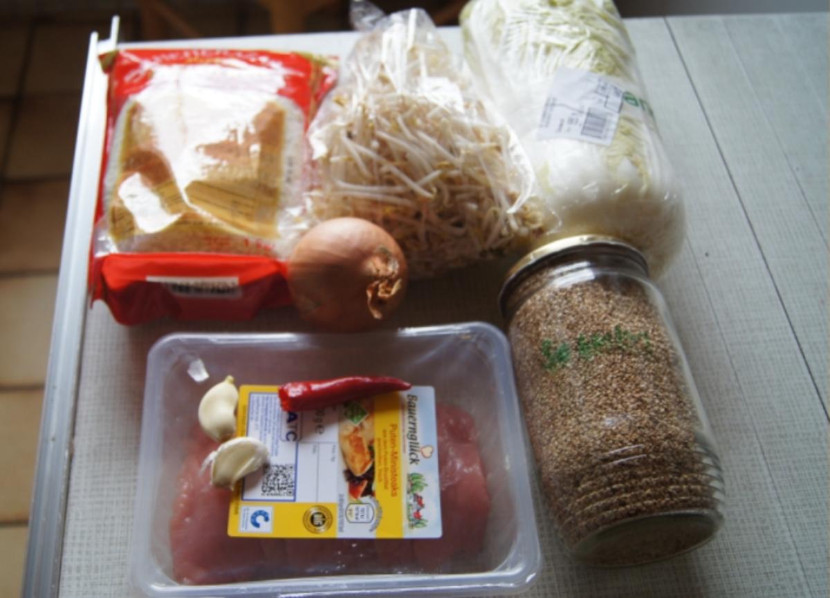Chinakohlwok mit Sesam und Reis - Rezept - Bild Nr. 2