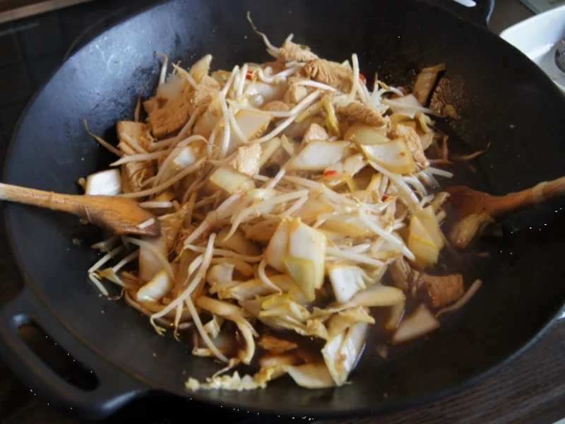 Rezept: Chinakohlwok mit Sesam und Reis Bild Nr. 8 Chinakohlwok mit Sesam und Reis - Rezept - Bild Nr. 8