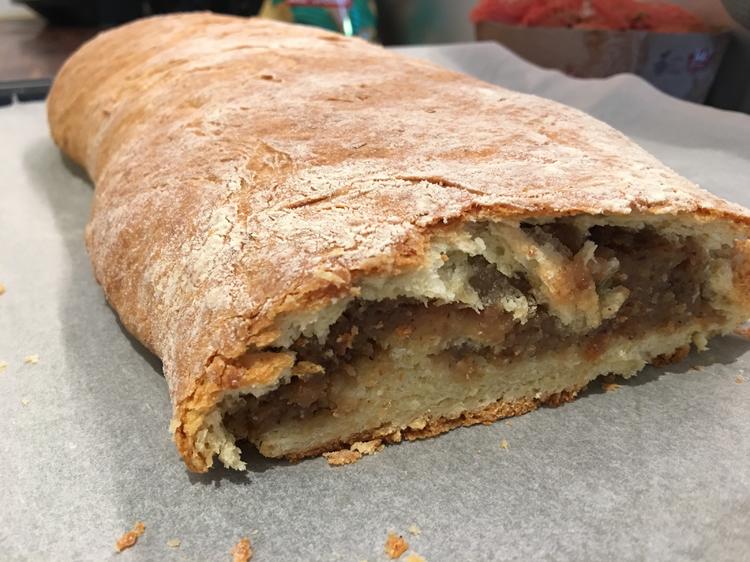 Saftig gefüllter Nuss-Strudel - Rezept - kochbar.de