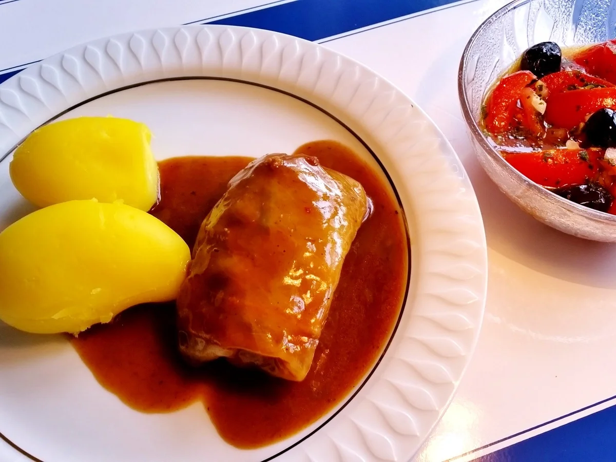 Rezept: Tomatensalat auf mediterrane Art Bild Nr. 4 Tomatensalat auf mediterrane Art - Rezept - Bild Nr. 4