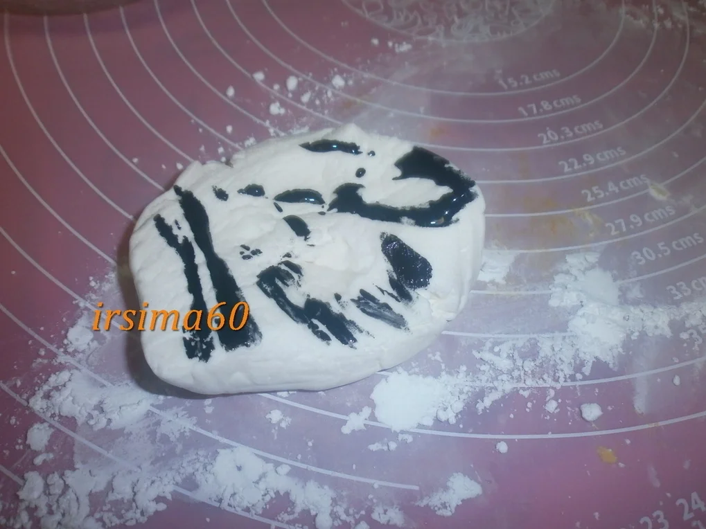 Rezept: Marshmallow Fondant Bild Nr. 5 Marshmallow Fondant - Rezept - Bild Nr. 5