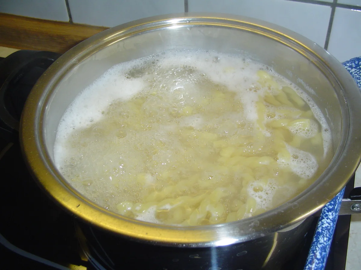 Rezept: Kotelett in Pfefferrahmsauce Bild Nr. 5 Kotelett in Pfefferrahmsauce - Rezept - Bild Nr. 5