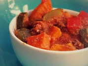 Pikanter Zucchini-Hackfleisch-Topf mit Ajvar - Rezept