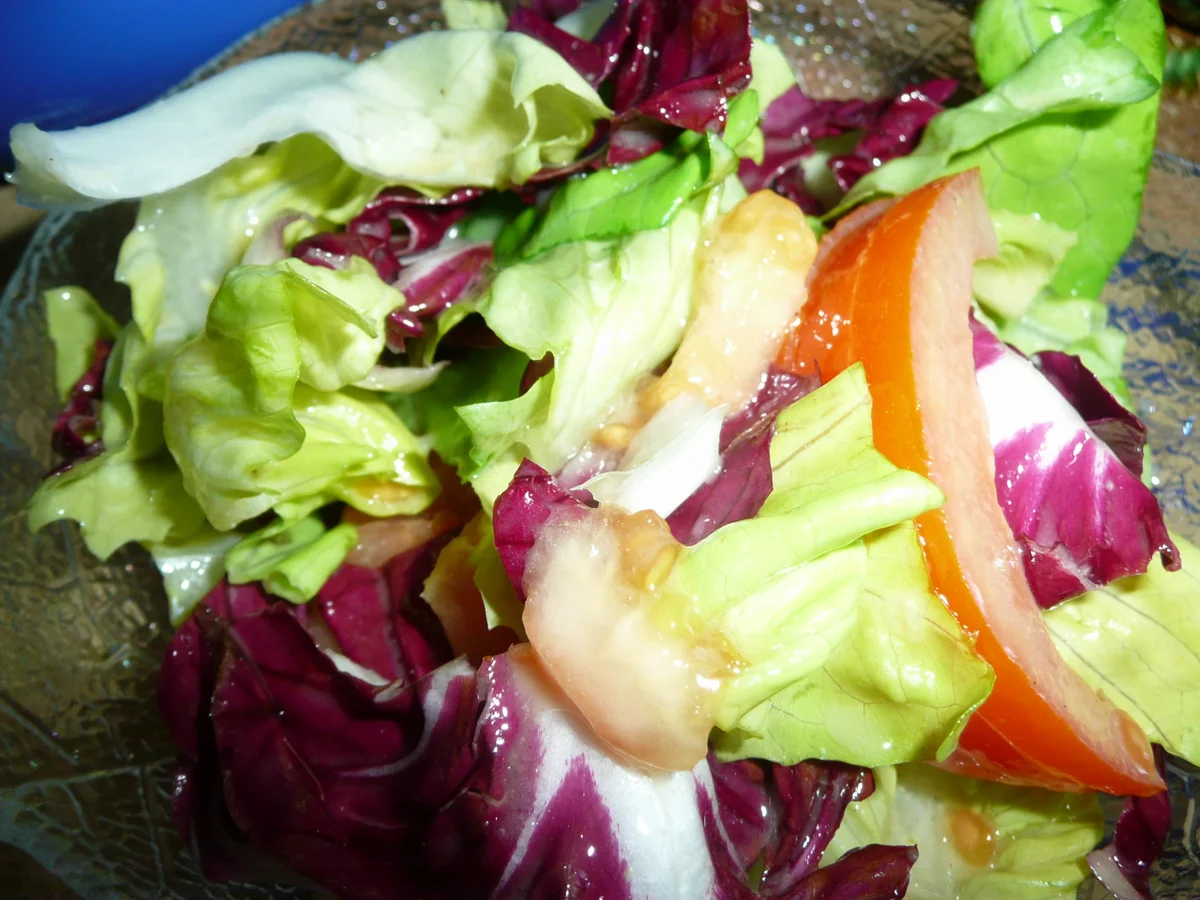 Schweine - Medaillons in Mandelsahnesoße zu Nudeln + Salat. - Rezept - Bild Nr. 2