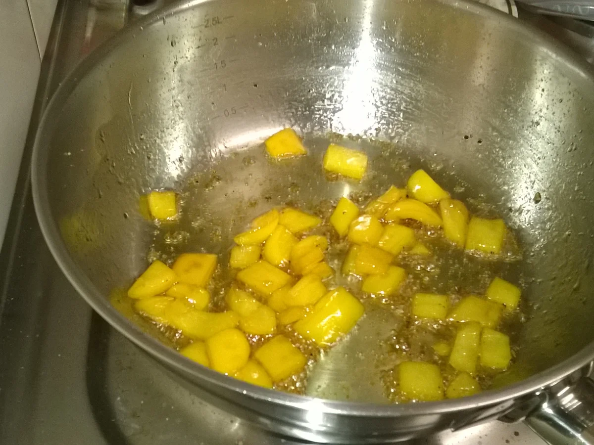 Rezept: Fruchtiger Eiersalat mit Schwarzwälder Rohschinken und Kräuterseitlingen Bild Nr. 4 Fruchtiger Eiersalat mit Schwarzwälder Rohschinken und Kräuterseitlingen - Rezept - Bild Nr. 4