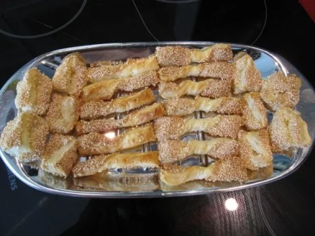 Sesamschleifen - Rezept