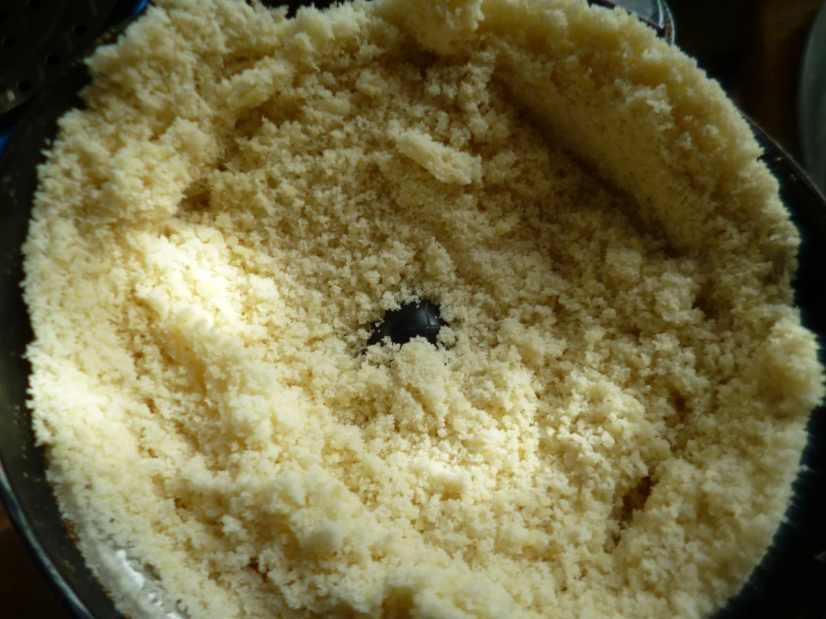 Rezept: Orangenmarzipan-Eier Bild Nr. 3 Orangenmarzipan-Eier - Rezept - Bild Nr. 3