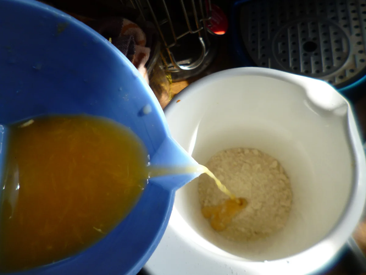 Rezept: Orangenmarzipan-Eier Bild Nr. 6 Orangenmarzipan-Eier - Rezept - Bild Nr. 6