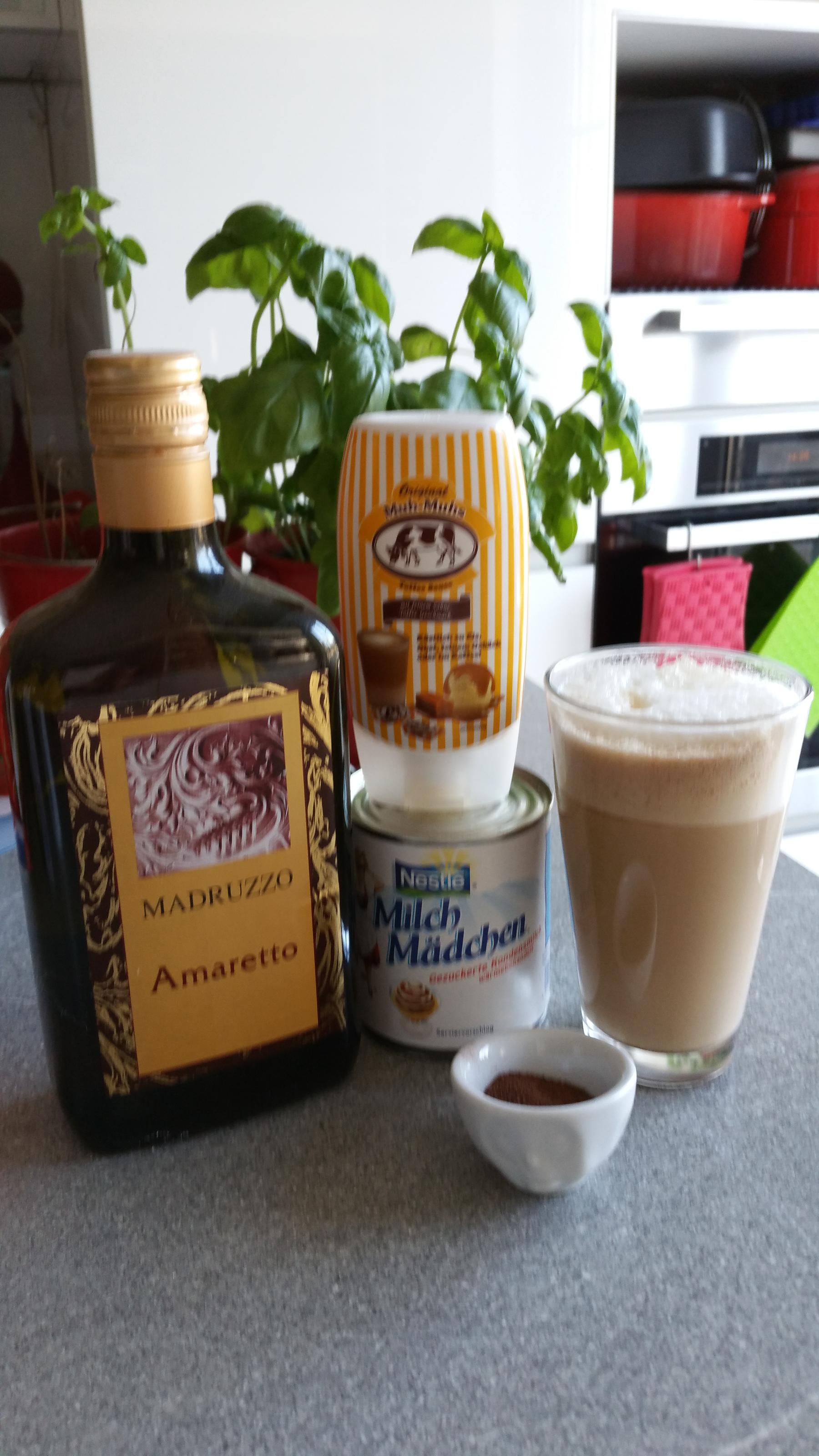 Bilder für Biggi`s Spezial Getränke = Amarettokaffee - Rezept