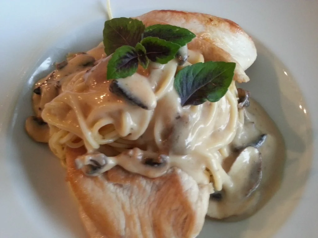 Putenbrust Schnitzel mit Manchego Pilzcreme Sosse à la Biggi - Rezept - Bild Nr. 6