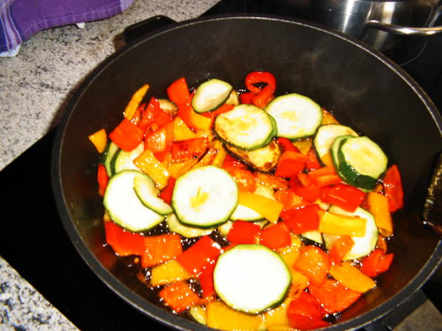 Paprika-Champignon-Gemüse - Rezept mit Bild - kochbar.de