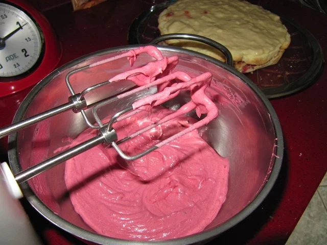 Himbeer Torte für Fast Food Fans (Burger Style) - Rezept - Bild Nr. 13