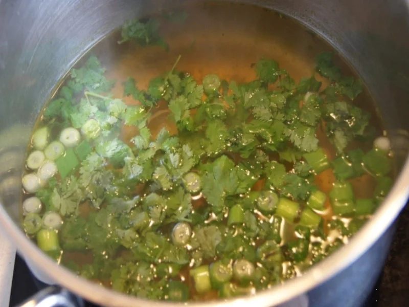 Glasnudelsuppe mit Garnelenschwänzen - Rezept - Bild Nr. 9