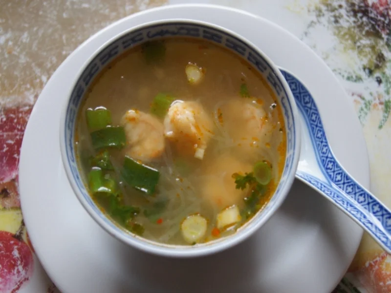 Glasnudelsuppe mit Garnelenschwänzen - Rezept - Bild Nr. 11