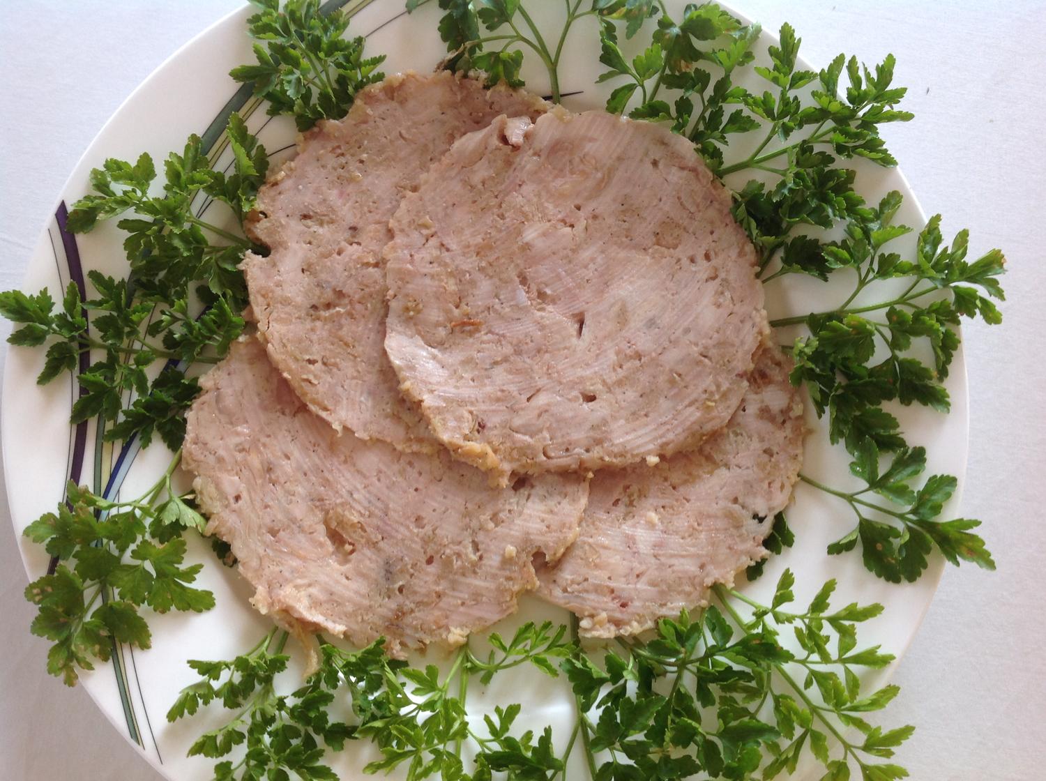 Hähnchenaufschnitt mit Röstzwiebeln - Rezept - kochbar.de