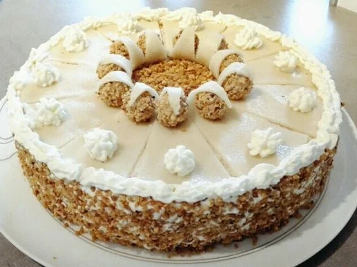 Rezept: Giotto Torte Bild Nr. 3 Giotto Torte - Rezept - Bild Nr. 3