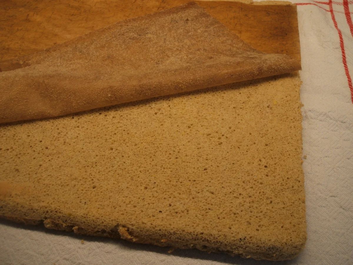 Backen: Biskuitrolle "Tiramisu" - Rezept - Bild Nr. 5