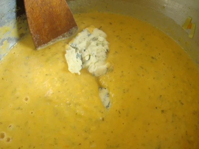 Süßkartoffelsüppchen mit Blauschimmelkäse - Rezept - Bild Nr. 105