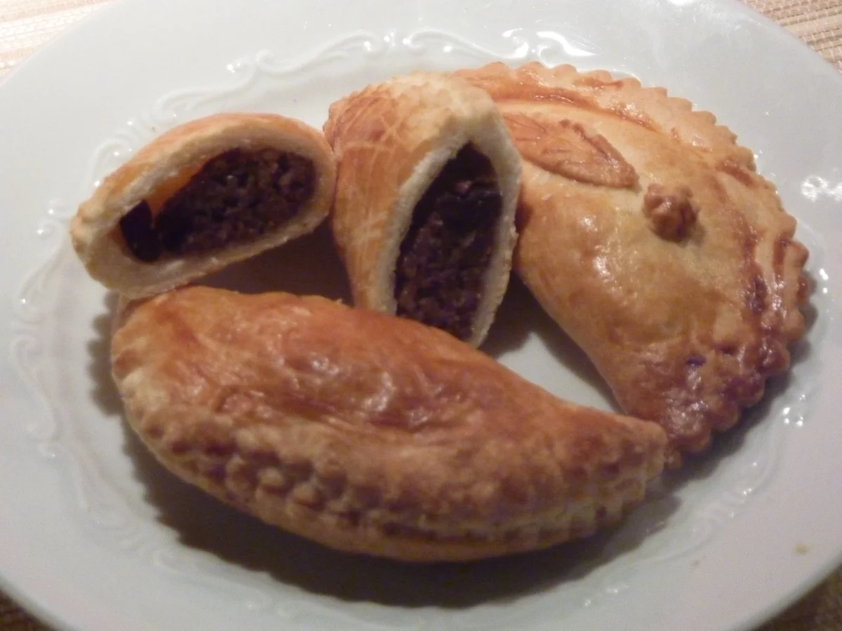 CHRÄPFLINI....Walliser Fasnacht Gebäck - Rezept