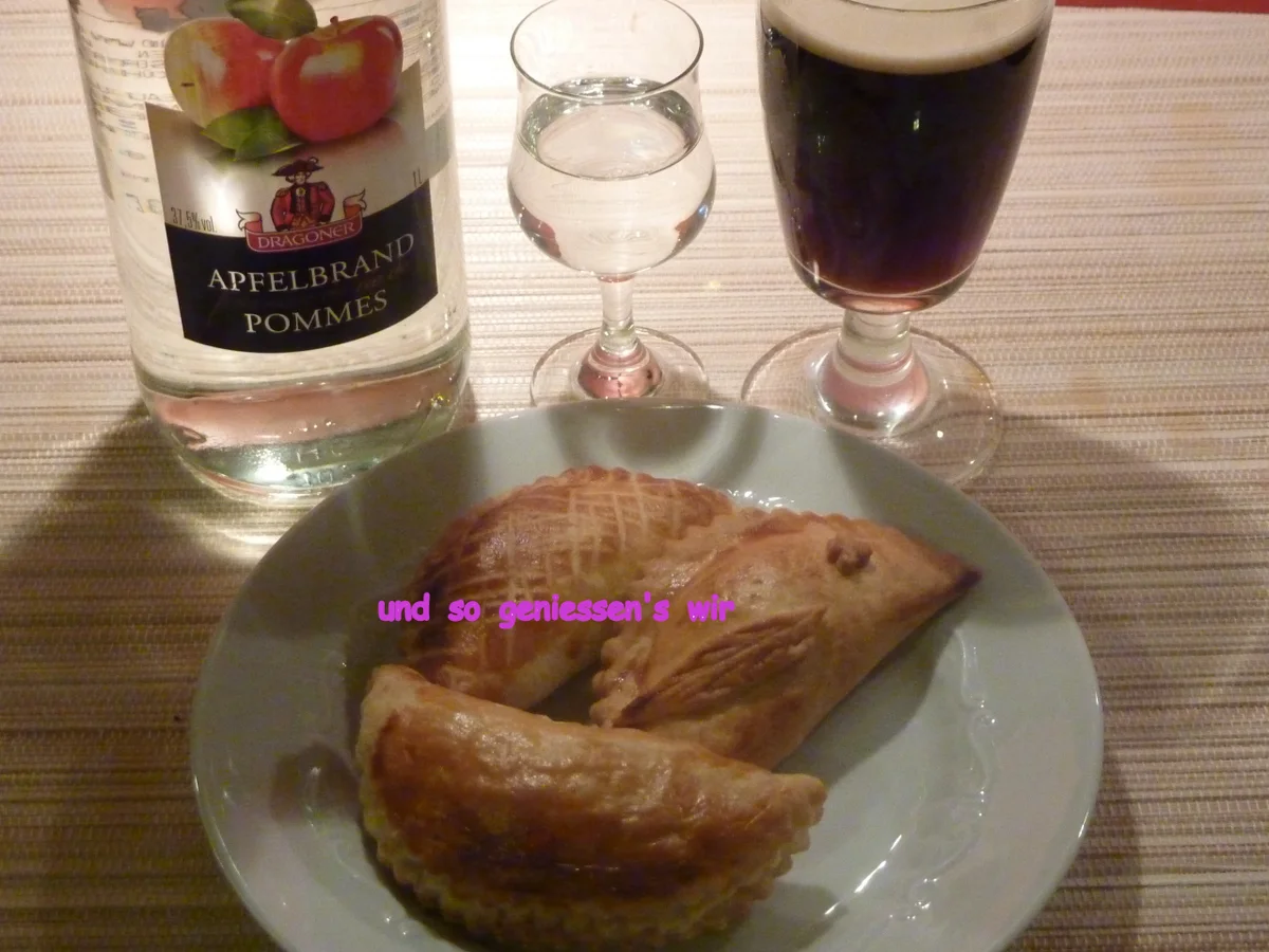 CHRÄPFLINI....Walliser Fasnacht Gebäck - Rezept - Bild Nr. 9