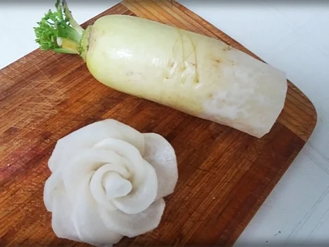 Hirschgulasch mit Salzkartoffeln & Sauerkraut-Salat - Rezept - Bild Nr. 14