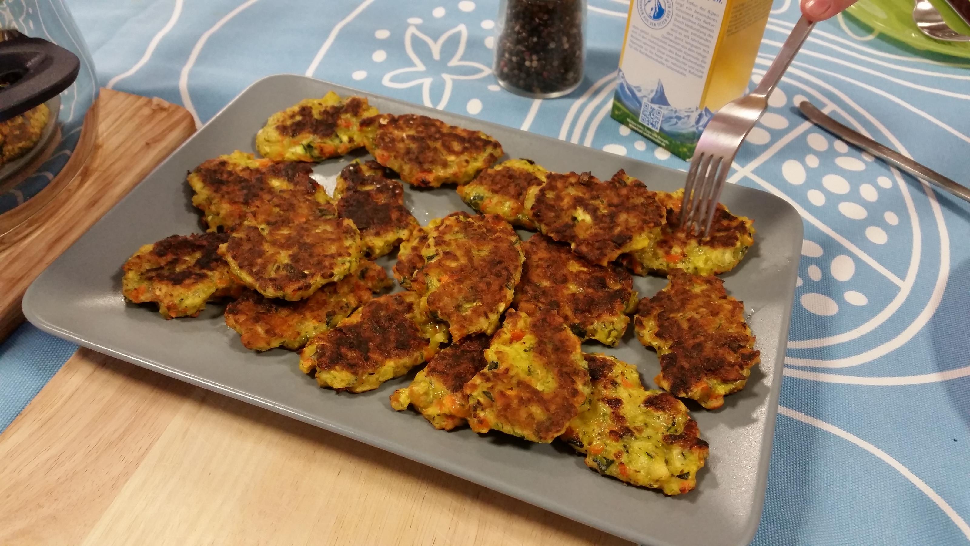 Bilder für Gemüse-Pflanzerl bzw. -Bratlinge / Kinder-Gericht - Rezept