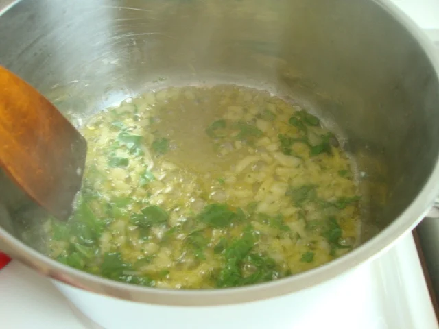 Rezept: Kohlrabicremesüppchen mit Blauschimmelkäse Bild Nr. 99 Kohlrabicremesüppchen mit Blauschimmelkäse - Rezept - Bild Nr. 99