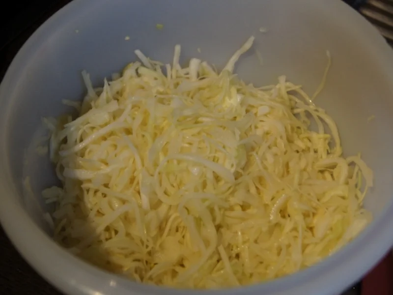 Leberkäse im Bierteig mit bayrisch Kraut - Rezept - Bild Nr. 5