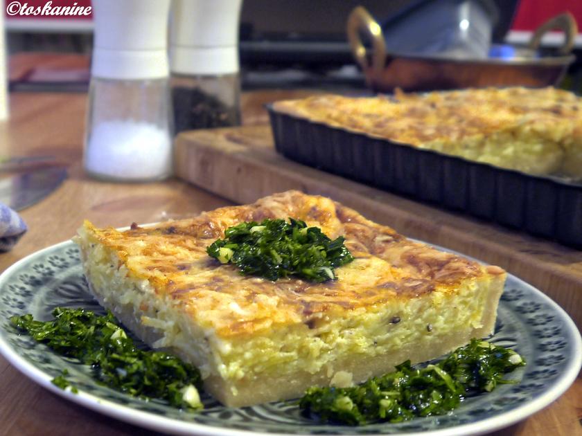 Kartoffeltarte mit getrockneten Tomaten und Gremolata - Rezept - kochbar.de