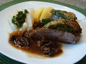 Schweinefilet mit Nuss-Petersilienkruste - Rezept