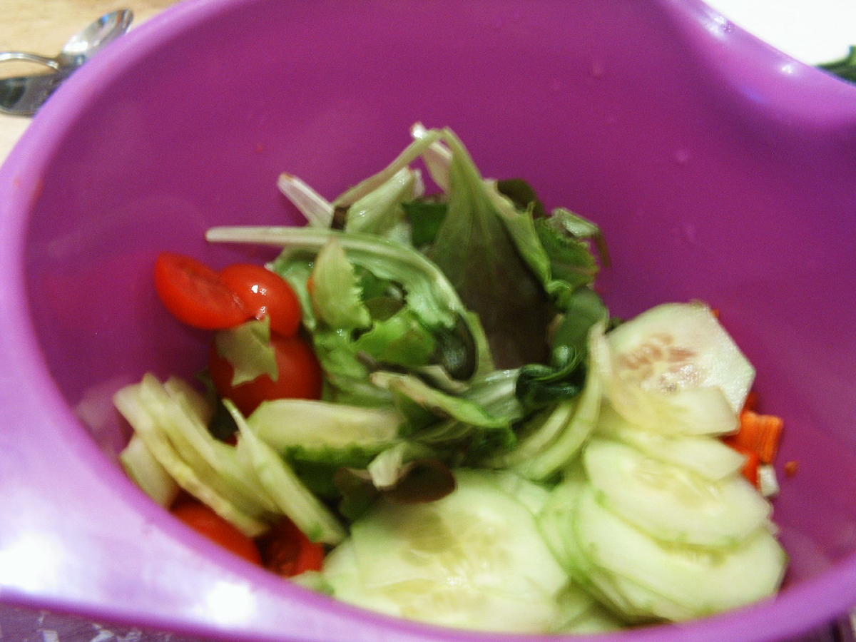 Bunter Salat mit Mandel-Camembert - Rezept - Bild Nr. 3