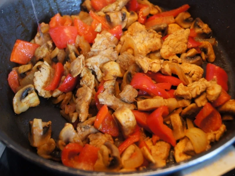 Rezept: Schaschlikpfanne mit Currysauce Bild Nr. 5 Schaschlikpfanne mit Currysauce - Rezept - Bild Nr. 5