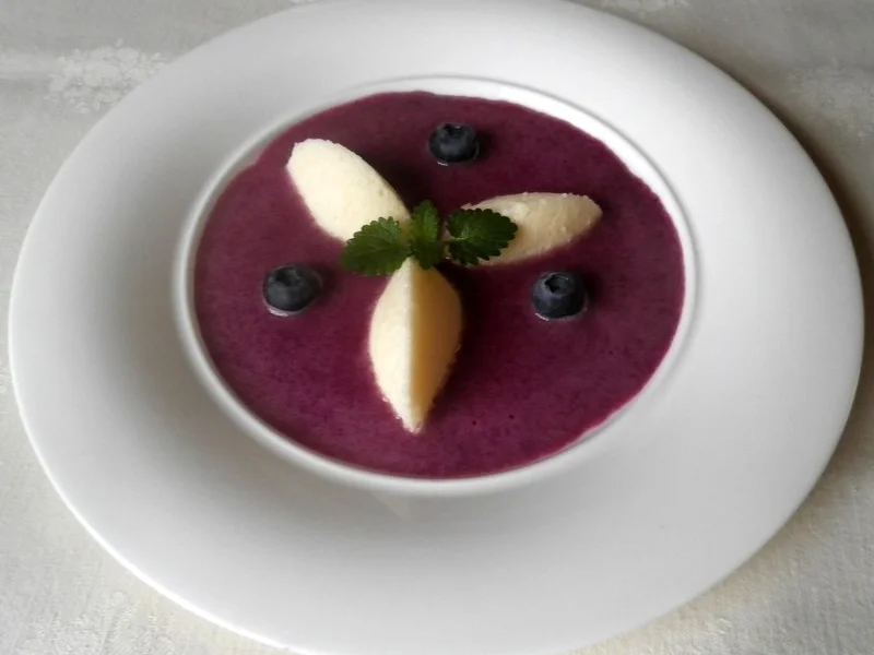 Sekt - Mousse, Heidelbeeren - Sabayon und marinierte Weinbeeren - Rezept - Bild Nr. 6
