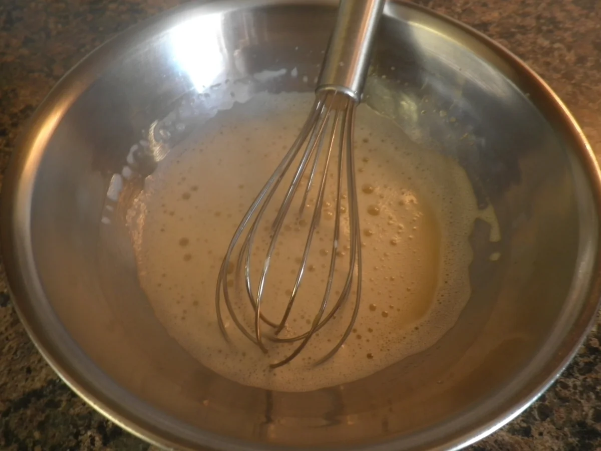 Sekt - Mousse, Heidelbeeren - Sabayon und marinierte Weinbeeren - Rezept - Bild Nr. 10